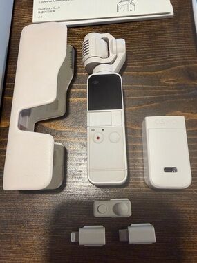 DJI Osmo Pocket 2 Gimbal Camera Kit (Like New)  - White